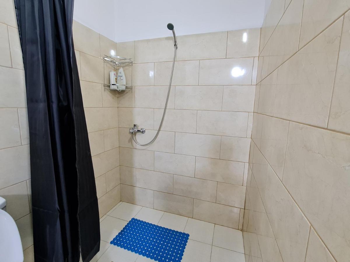 Jon'S Apartment Τίρανα Εξωτερικό φωτογραφία